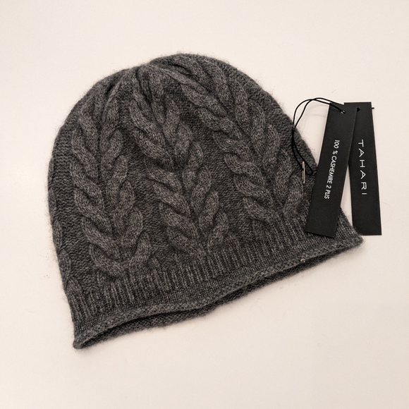 NWT Tahari  Cashmere cable knit beanie - Picture 2 of 2